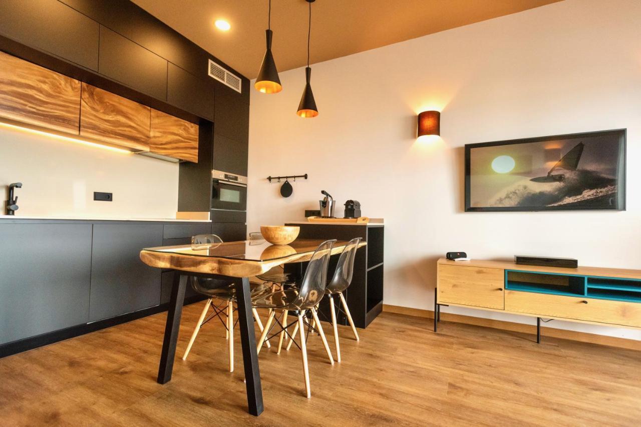 Lances Beach Penthouses タリファ エクステリア 写真