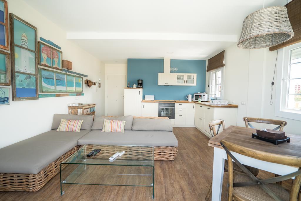 Lances Beach Penthouses タリファ エクステリア 写真