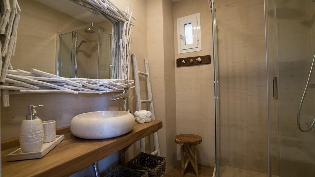 Lances Beach Penthouses タリファ エクステリア 写真
